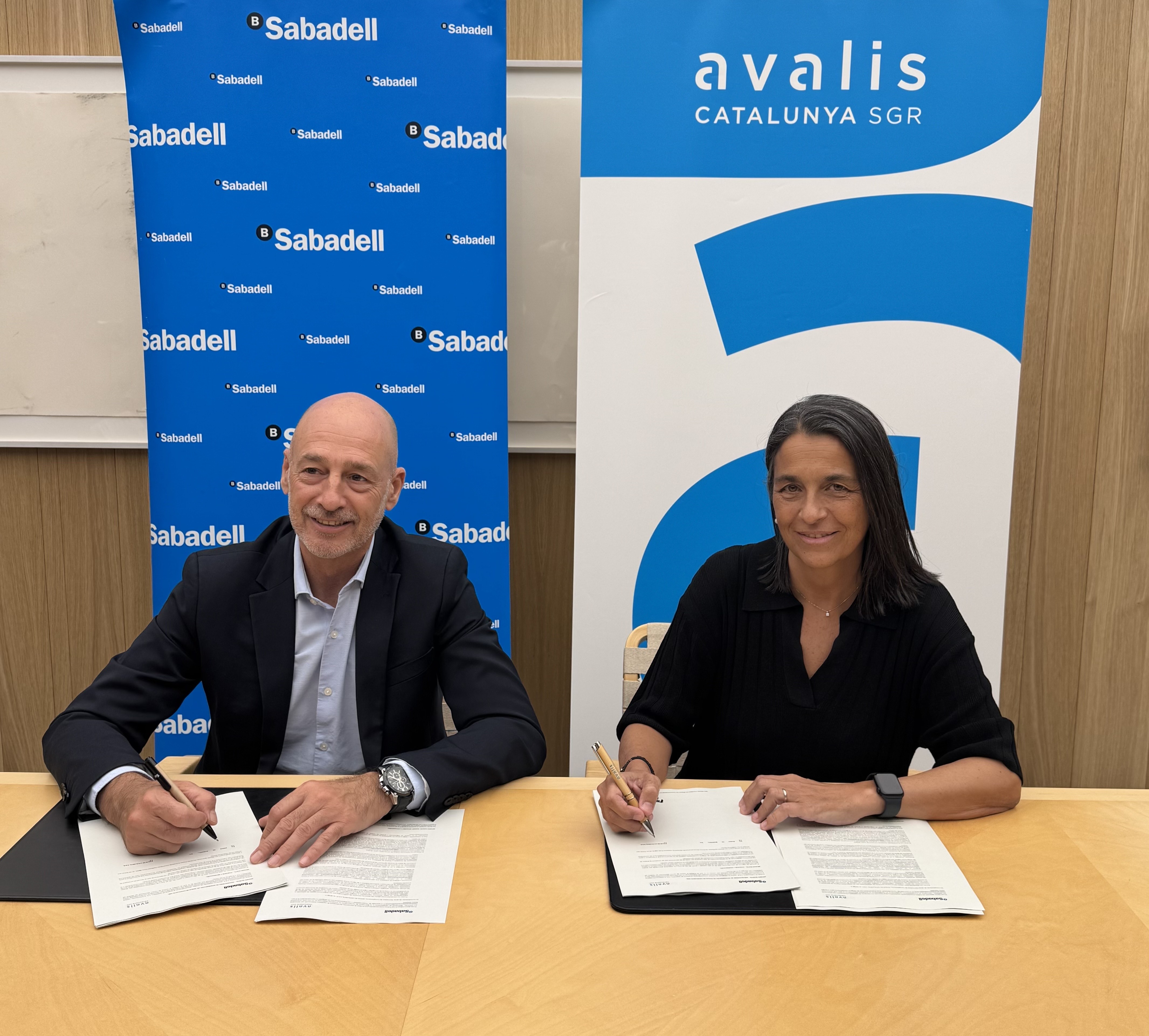 imagen de  Avalis de Catalunya y Banco Sabadell renuevan el acuerdo de colaboración para facilitar el crédito a pymes y autónomos